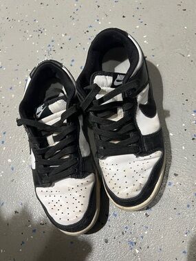 Nike Black and White Dunk-Style Low Sneakers